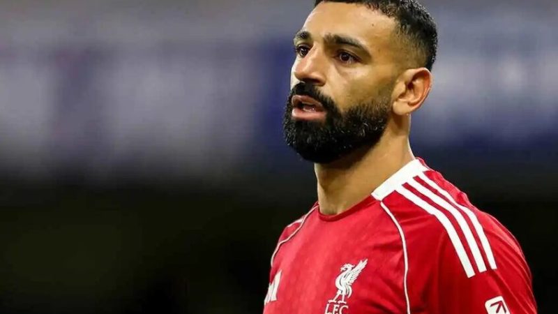 “حلم يثير الجدل”.. إعلامي سعودي يتحدث عن زيارة محمد صلاح له (صورة)