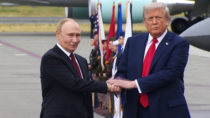 دميترييف: الحوار بين موسكو وواشنطن مستمر حسب تفاهمات ألاسكا