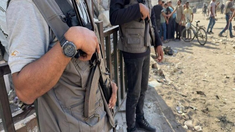 “حماس”: نرفض الدعوات لوضع السلاح أو التحفظ عليه إذا كانت تعني تجريدنا منه