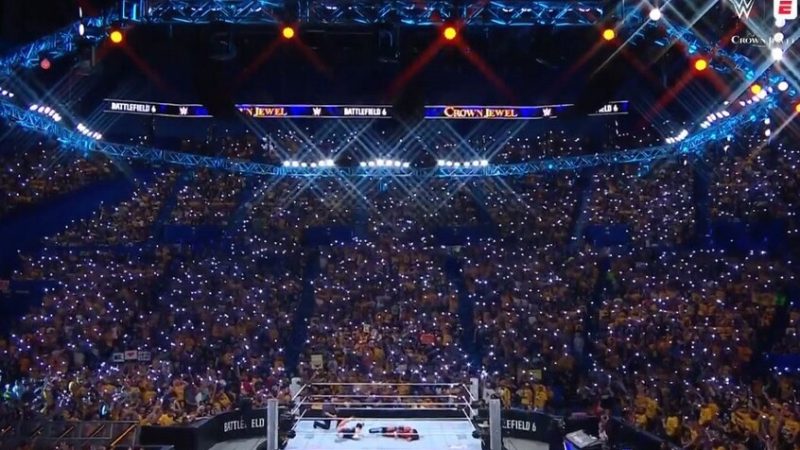 شاهد.. الأسطورة جون سينا يكرم نجوم المصارعة بتنفيذ حركاتهم الشهيرة