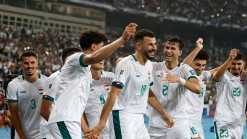 غراهام أرنولد يزف خبرا سارا للجماهير العراقية عشية مواجهة السعودية