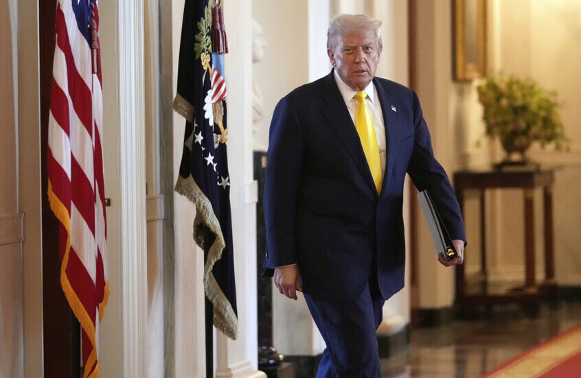 ترامب: الولايات المتحدة أصبحت “أغنى دولة في العالم” بفضل سياستنا الجمركية