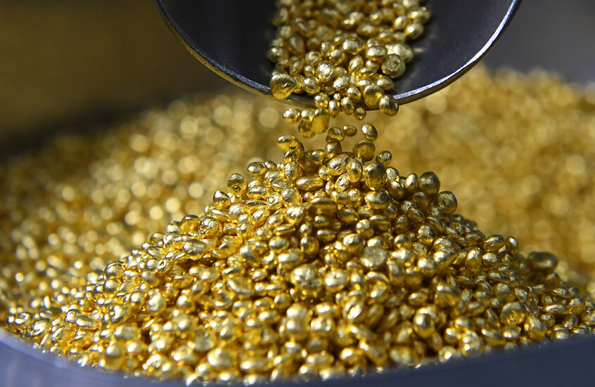 الذهب والفضة يبلغان قمة تاريخية