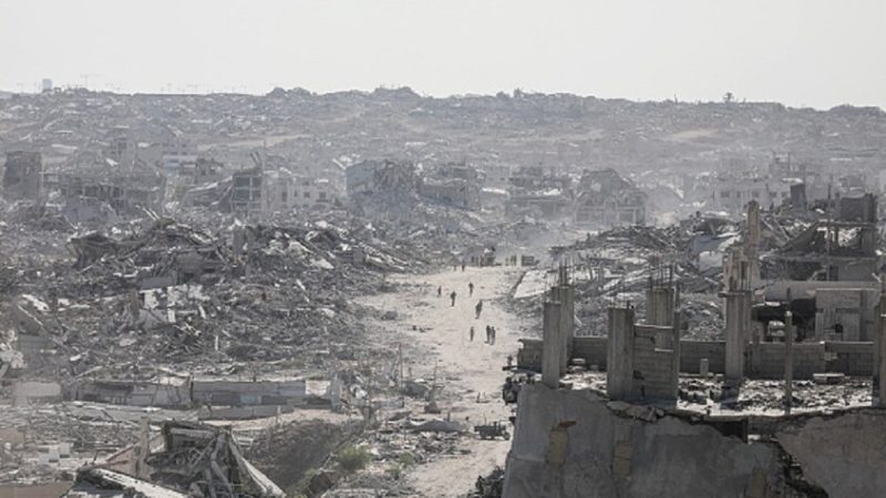 الجيش الإسرائيلي يُطلق النار على فلسطينيين في الشجاعية بحجة اقترابهم من “الخط الأصفر”