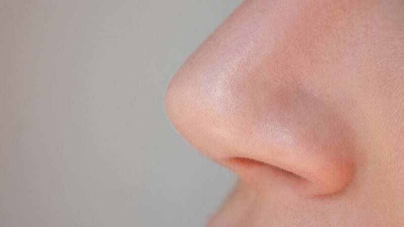 علامة في الأنف تفضح الحالة النفسية للشخص