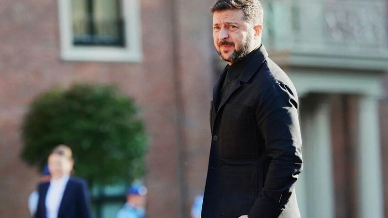 زيلينسكي يعلن نيته إنشاء إدارة عسكرية في أوديسا قريبا