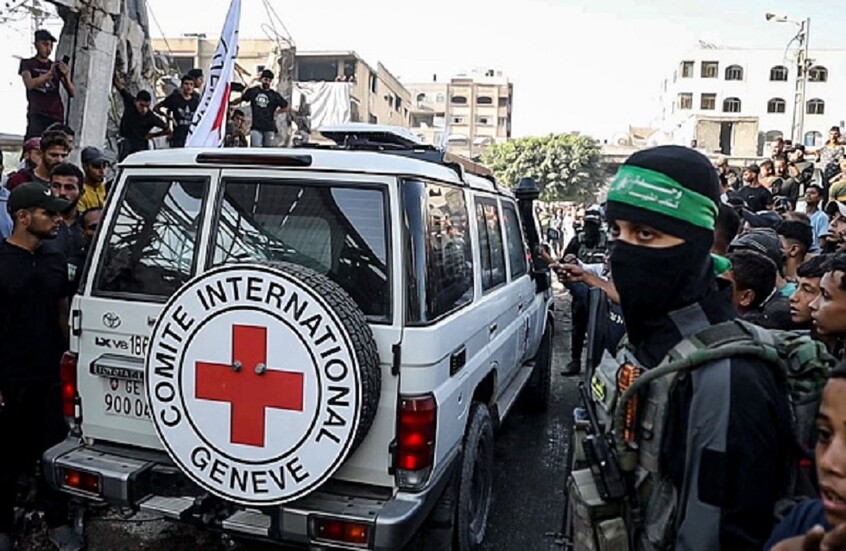 إسرائيل تعيد فتح معبر رفح بعد تسليم “حماس” جثث أربعة رهائن