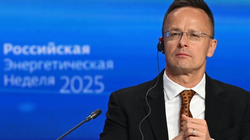 منتدى “أسبوع الطاقة الروسي”.. وزير الخارجية الهنغاري: إمدادات الطاقة الروسية حيوية لبلادنا