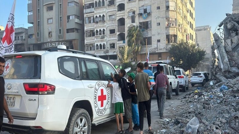 “حماس” تؤكد التزامها بتسليم جثامين الجنود الإسرائيليين وتستنكر خروقات إسرائيل