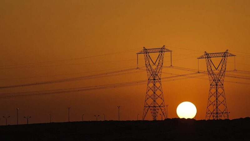 مصر والإمارات توقعان اتفاقية لإمداد أوروبا بالكهرباء