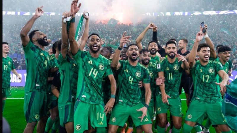 علاء مبارك يتفاعل مع تأهل السعودية إلى كأس العالم 2026