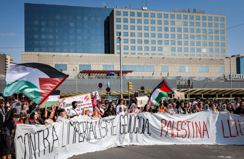 أندية إسبانية لكرة السلة تتخذ قرارا صارما قبيل مواجهتها لفرق الإسرائيلية