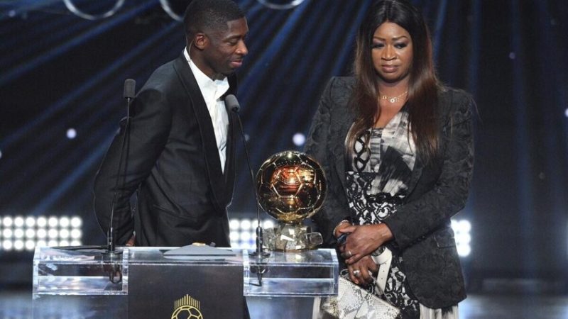 بعد فوزه بالكرة الذهبية.. ديمبيلي في مأزق بسبب “هدية الأم”