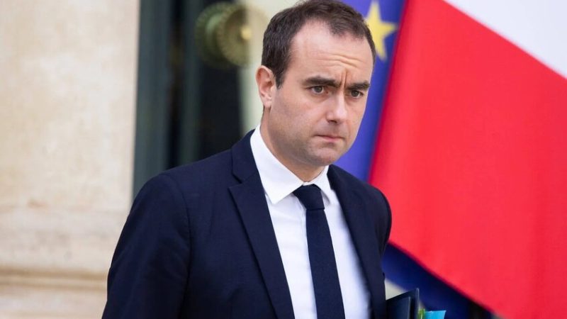 ‌‏الحكومة الفرنسية تنجح في تخطي أول تصويت لحجب الثقة