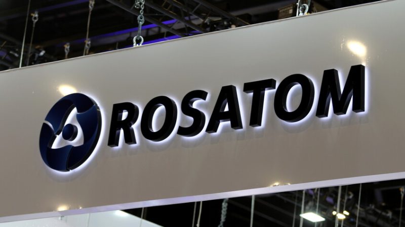 بوتين: “روساتوم” تستحوذ على 90% من السوق العالمية لبناء المحطات النووية