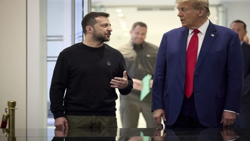 ترامب: غدا لقاء زيلينسكي وقمة قريبة مع بوتين في بودابست