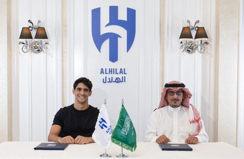 رسميا.. الهلال السعودي يجدد عقد حارسه ياسين بونو