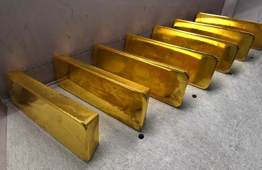 أسعار العقود الآجلة للذهب تبلغ أعلى مستوى لها على الإطلاق