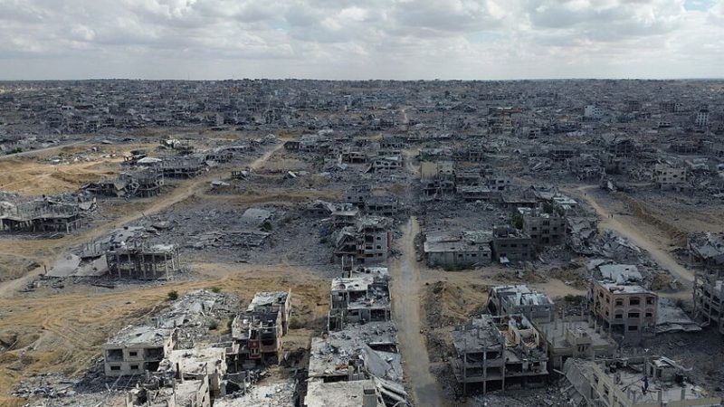 إسرائيل تحدد “خط أصفر” شمال غزة وتتوعد من يتجاوزه