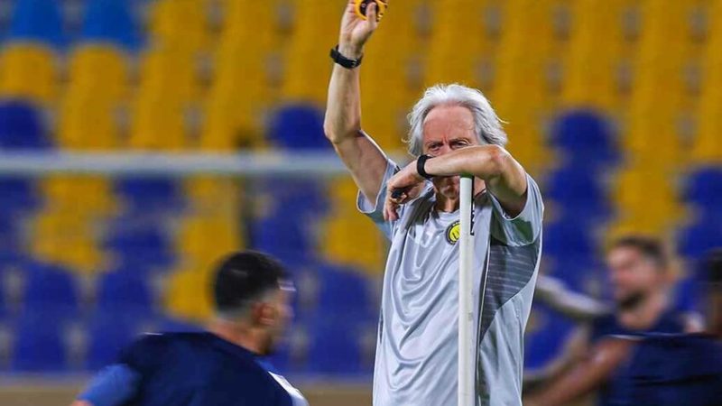 “وعدت رونالدو”.. جيسوس يرد على إمكانية توليه تدريب المنتخب السعودي