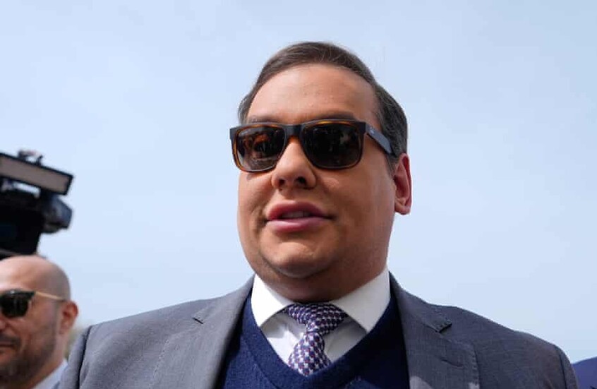 ترامب يصدر عفوا رئاسيا عن جورج سانتوس