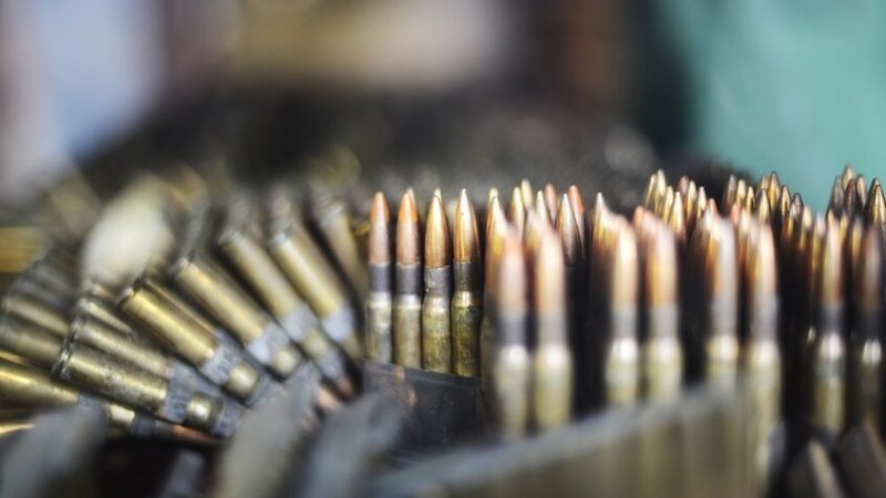 نحو نصف مليون قطعة سلاح مفقودة في أوكرانيا منذ 2022 وسط تحذيرات من تفشي الجريمة المسلحة