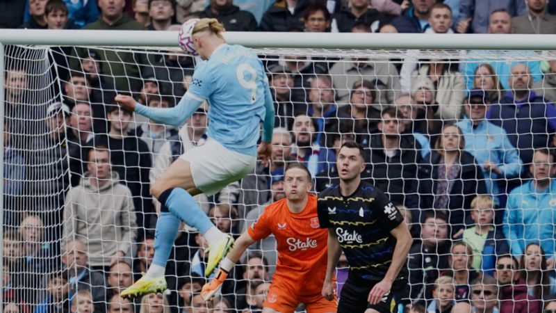 مانشستر سيتي يعبر إيفرتون و يعتلي صدارة الدوري الإنجليزي