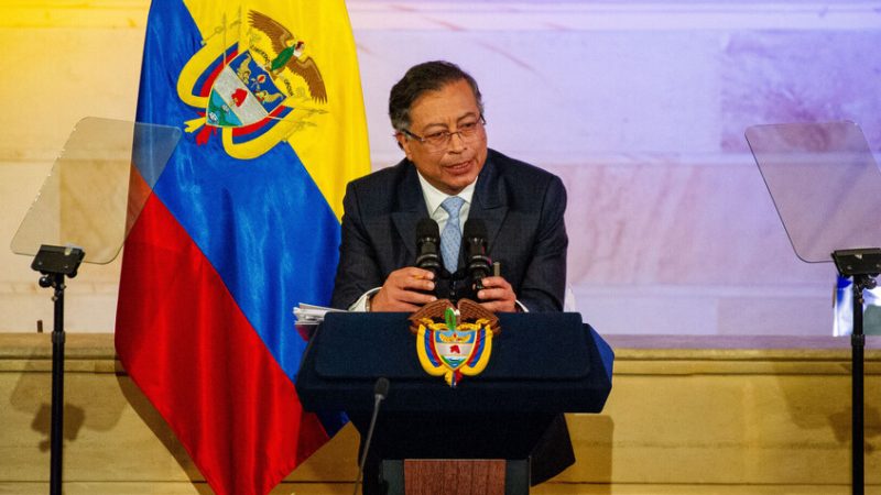 رئيس كولومبيا يتهم واشنطن بانتهاك مجال بلاده البحري وقتل مواطن