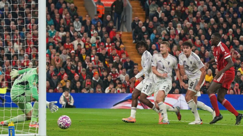 ماغواير يهدي مانشستر يونايتد فوزا ثمينا على ليفربول (فيديو)