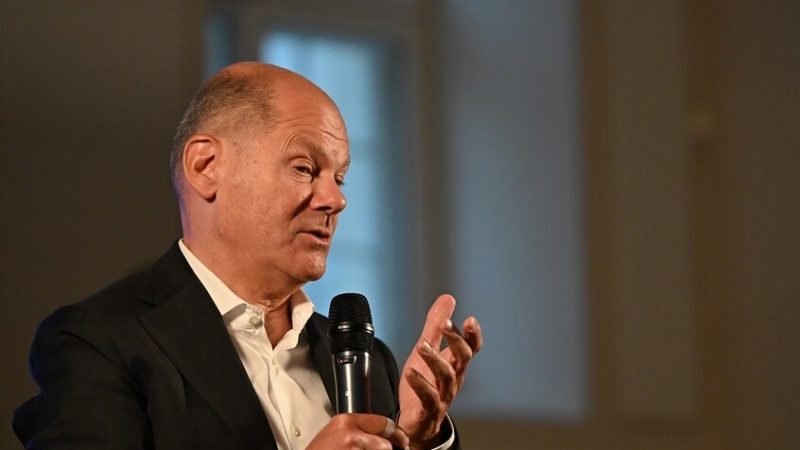 شولتس يكشف لأول مرة عن محادثاته مع بوتين