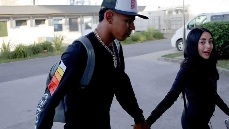 فيديو رقص لامين جمال ونيكي نيكول في غرفة نوم يثير الجدل