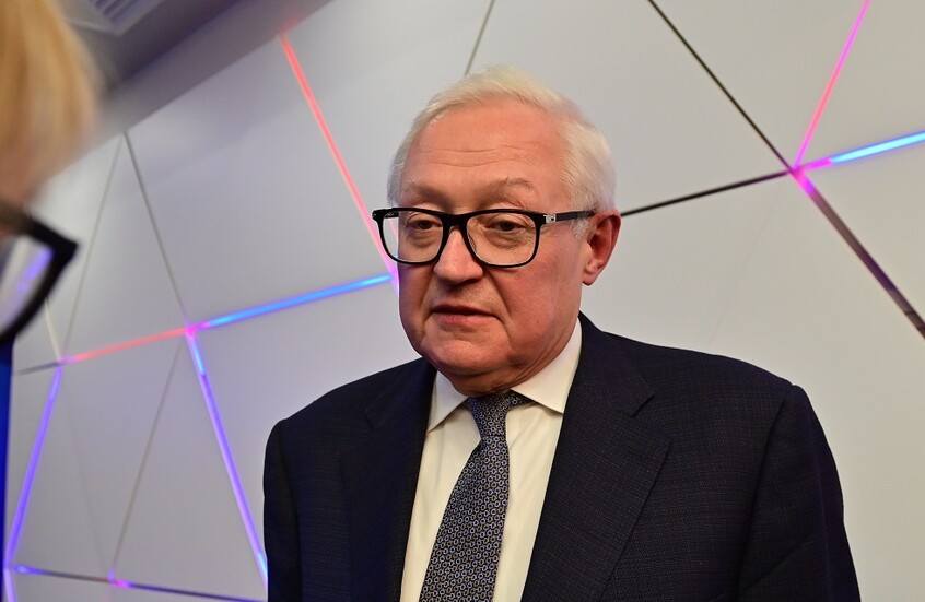 ريابكوف: قمة ألاسكا حددت الإطار الذي يتعين علينا العمل ضمنه وليس لدينا بديل عنه