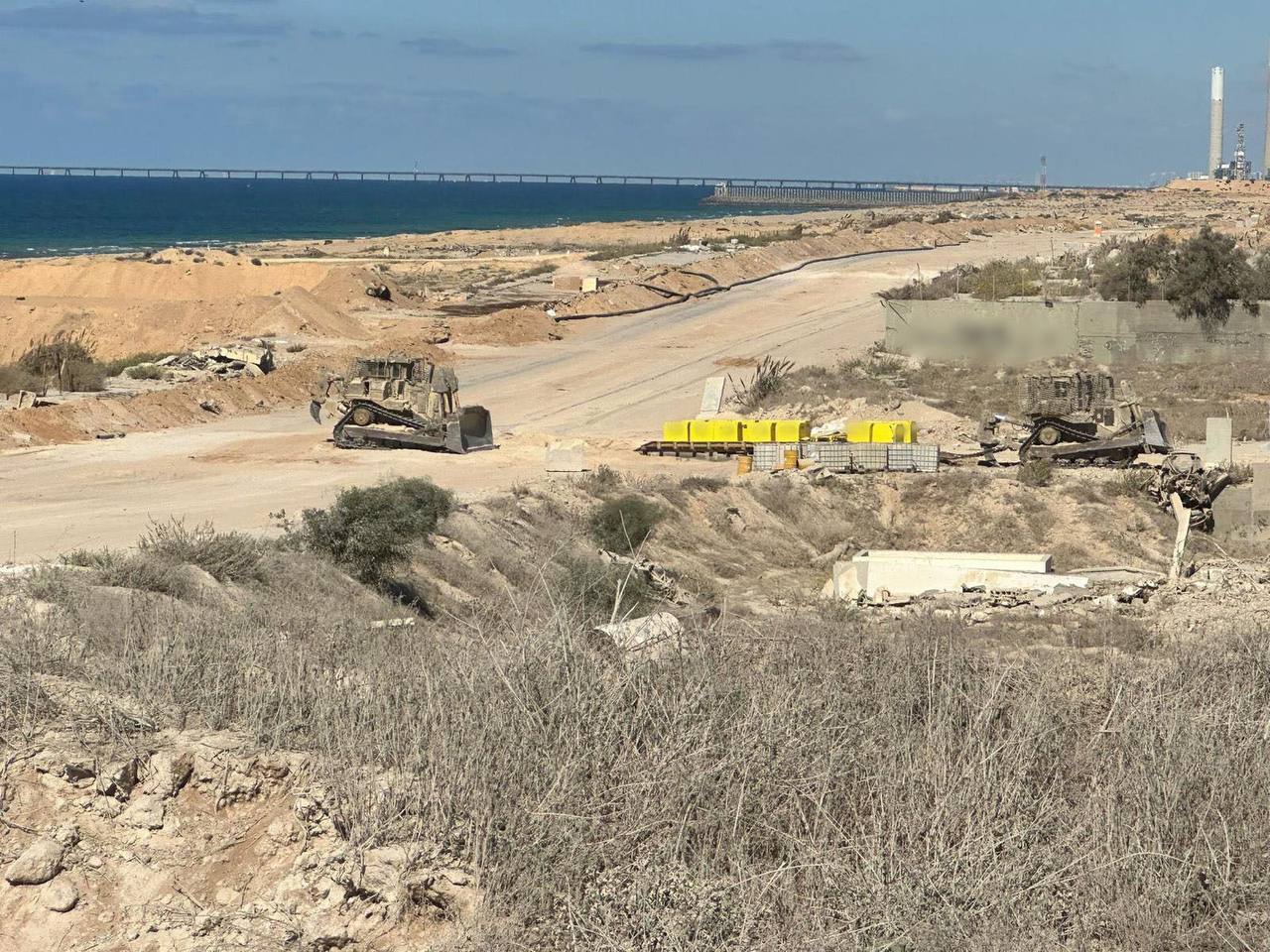 الجيش الإسرائيلي: القوات تؤشر الخط الأصفر في قطاع غزة (فيديو + صور)