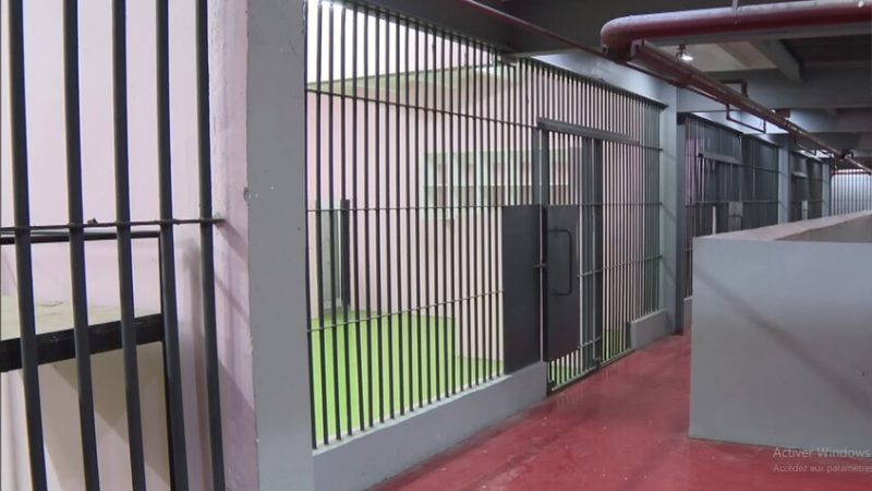 الفلبين تنشئ سجنا خاصا “لخدمة” النواب والمسؤولين المتهمين في قضايا فساد (فيديو)