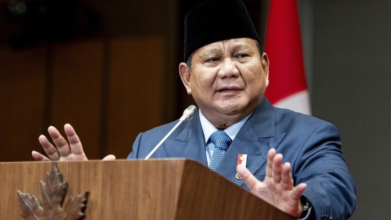 “بسبب تغير المناخ”.. الرئيس الإندونيسي يعلن استعداده لبناء “جدار بحري عملاق” لحماية 50 مليون شخص