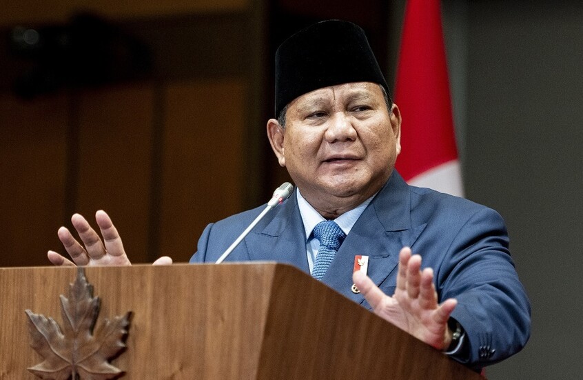 “بسبب تغير المناخ”.. الرئيس الإندونيسي يعلن استعداده لبناء “جدار بحري عملاق” لحماية 50 مليون شخص