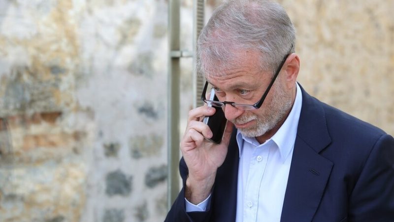 الملياردير الروسي أبراموفيتش يضع عينه على فريق تركي كبير