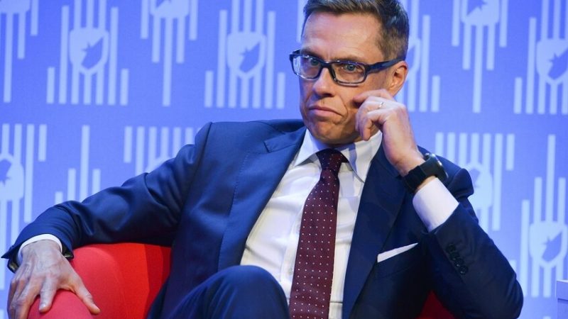 رئيس فنلندا يعرض “رشوة أوروبية” على روسيا مقابل قبولها “وقف النار” في أوكرانيا