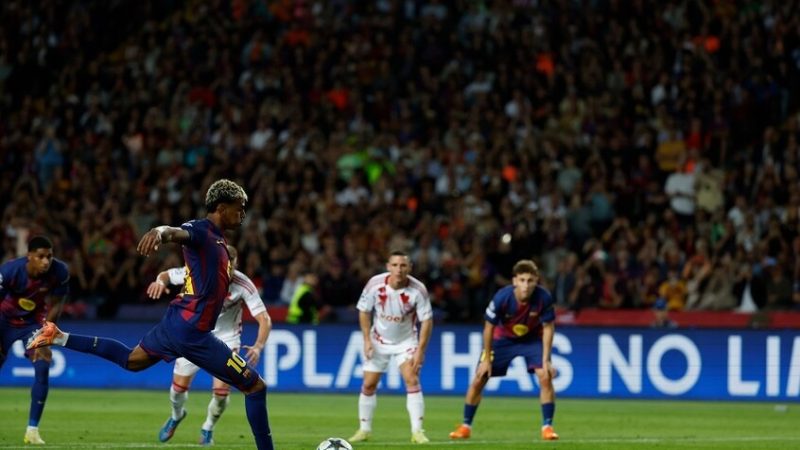 برشلونة يكتسح ضيفه أولمبياكوس في دوري الأبطال (فيديو)