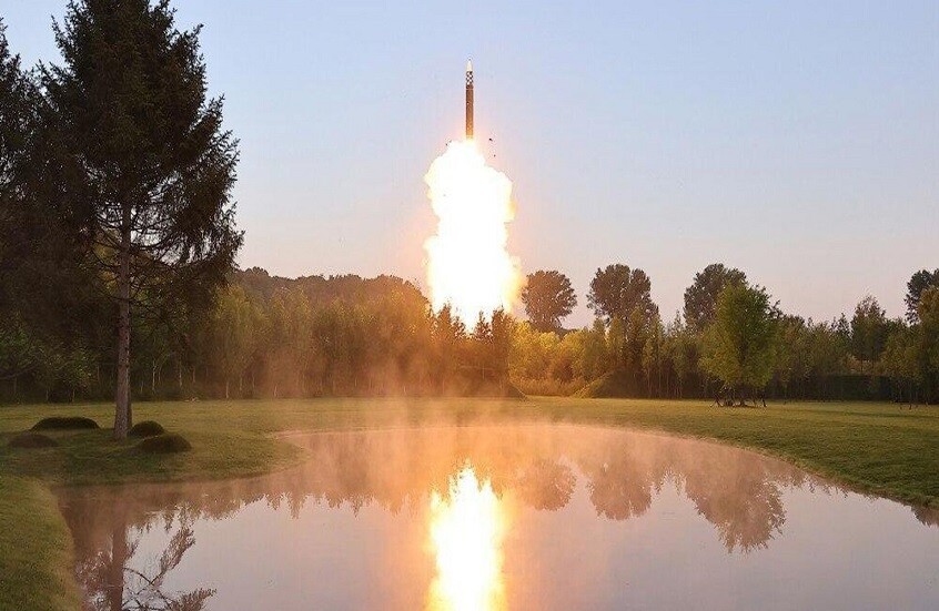 “يونهاب”: كوريا الشمالية أطلقت صاروخا باليستيا باتجاه بحر اليابان