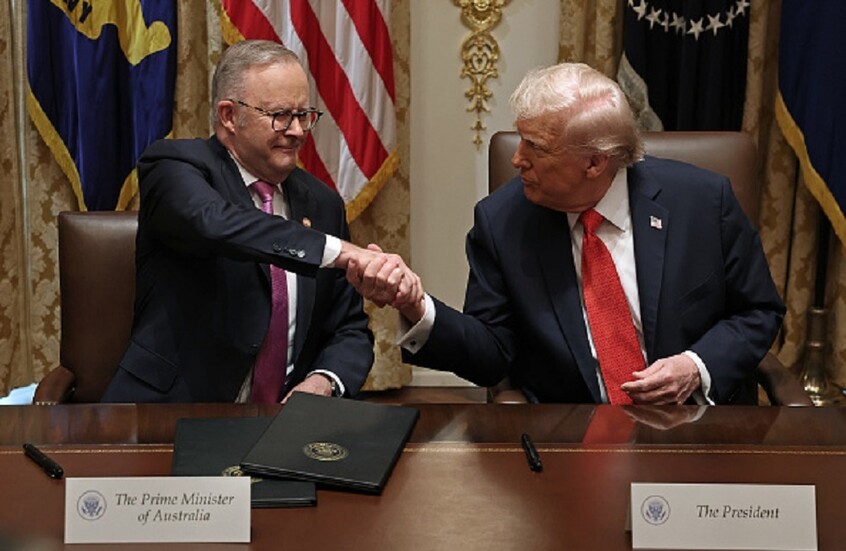 هبوط اضطراري لطائرة رئيس الوزراء الأسترالي في الولايات المتحدة بسبب حالة طبية