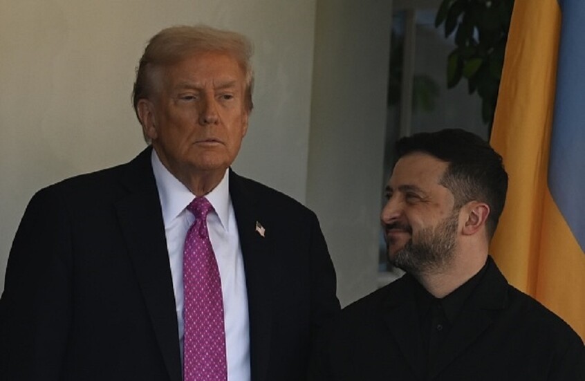 بروفيسور إيطالي: ترامب يحرم كييف من الدعم العسكري للحفاظ على قنوات الحوار مع موسكو