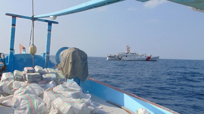 ضبط مخدرات في بحر العرب بقيمة تناهز مليار دولار