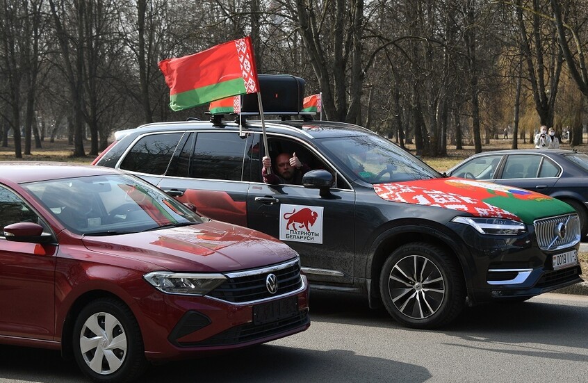 بيلاروس تتفق مع دولة خليجية لتعزيز التعاون العسكري