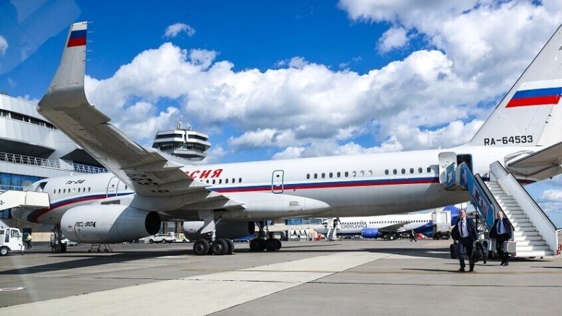 لاتفيا تعلن أنها لن تسمح لطائرة بوتين بالتحليق في مجالها الجوي