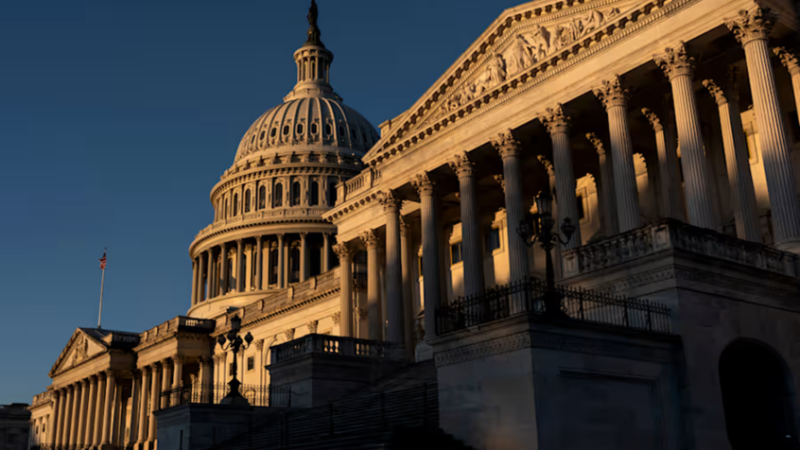 حدثا في ولايتي ترامب.. الولايات المتحدة تشهد ثاني أطول إغلاق حكومي في تاريخها