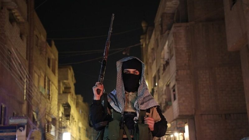 بين الولاء للدولة والانتماء للجهاد.. المقاتلون الأجانب والتزامات دمشق