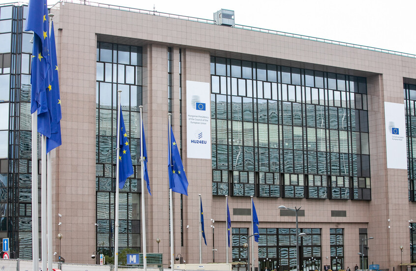 بينما تعاني اقتصادات الاتحاد الأوروبي.. بروكسل تطلق خطة بمليار يورو لتجديد “قصر القرار” الأوروبي