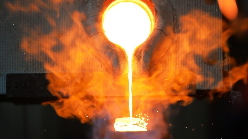 السعودية.. توقيع صفقة لتطوير منجم للذهب يحتوي 3.6 مليون أونصة