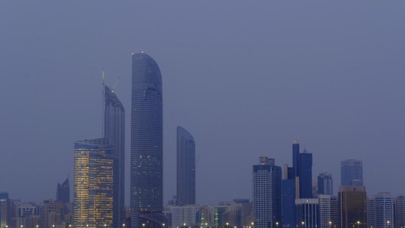 استعدادات مصرفية في أبو ظبي لإبرام صفقات غير مسبوقة